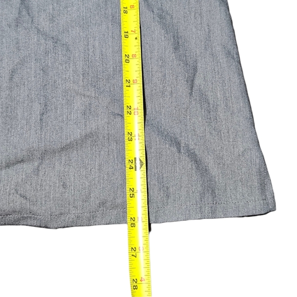 NEW Figs Gray Women's Small Catarina One-Pocket Scrub Top Charcoal Nurse Shirt - Picture 4 of 7